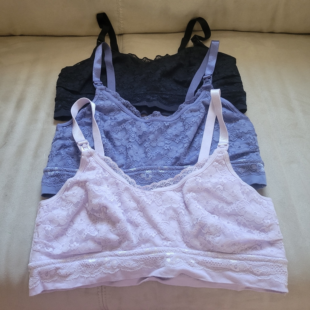 Lot of 3 nursing barlette